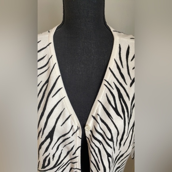 Liz Claiborne Liz & Co Zebra Cardigan Sweater Jacket Size L - Picture 6 of 8